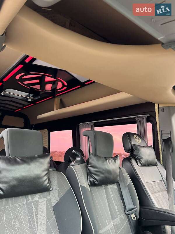 Микроавтобус Volkswagen Crafter 2015 в Березному