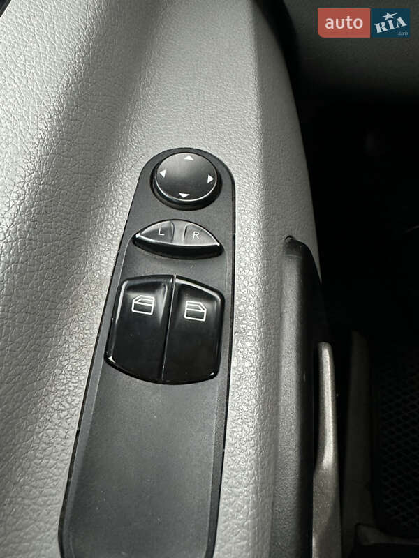 Вантажний фургон Volkswagen Crafter 2008 в Харкові