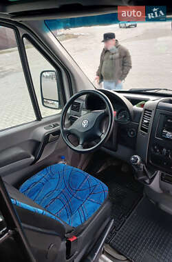Пригородный автобус Volkswagen Crafter 2012 в 