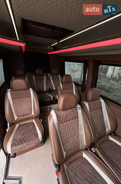 Микроавтобус Volkswagen Crafter 2015 в 