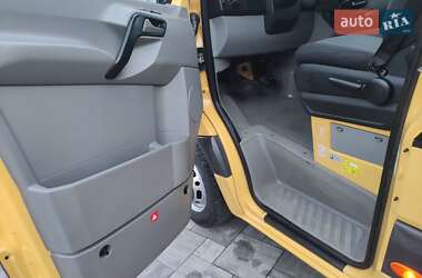 Вантажопасажирський фургон Volkswagen Crafter 2012 в Рівному