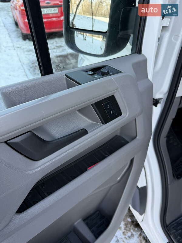 Грузопассажирский фургон Volkswagen Crafter 2019 в Днепре