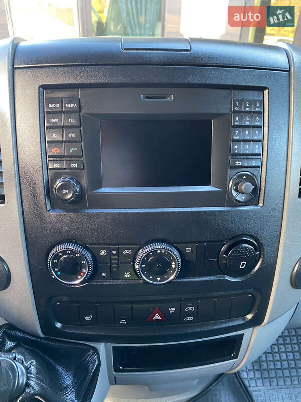 Микроавтобус Volkswagen Crafter 2014 в Ровно