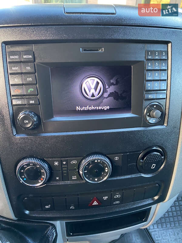 Микроавтобус Volkswagen Crafter 2014 в Ровно