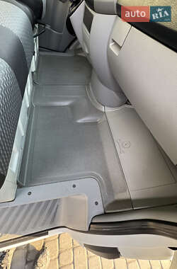 Грузовой фургон Volkswagen Crafter 2012 в 