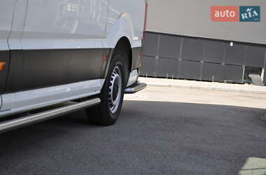 Грузовой фургон Volkswagen Crafter 2022 в 
