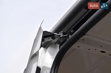 Грузовой фургон Volkswagen Crafter 2021 в 