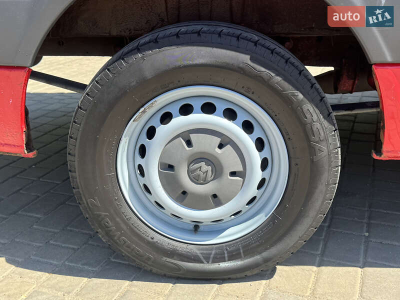 Вантажний фургон Volkswagen Crafter 2010 в Миколаєві