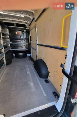 Грузовой фургон Volkswagen Crafter 2020 в 
