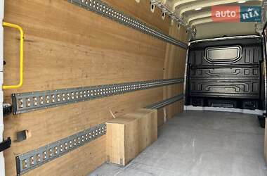 Грузовой фургон Volkswagen Crafter 2020 в 
