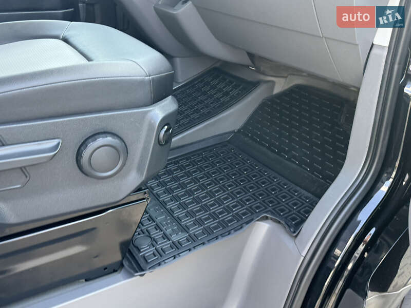 Вантажний фургон Volkswagen Crafter 2019 в Ковелі