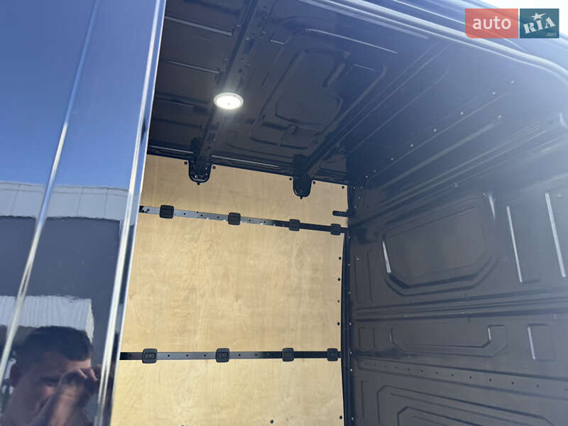 Вантажний фургон Volkswagen Crafter 2019 в Ковелі