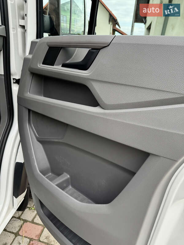 Вантажний фургон Volkswagen Crafter 2018 в Львові фото 31 Вантажний фургон Volkswagen Crafter 2018 в Львові