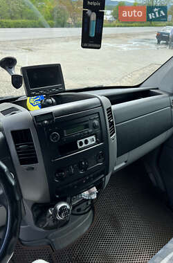 Грузовой фургон Volkswagen Crafter 2012 в 