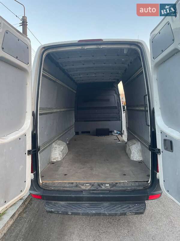 Грузовой фургон Volkswagen Crafter 2016 в Николаеве