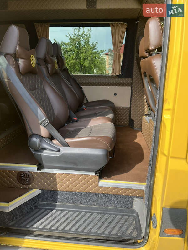 Грузопассажирский фургон Volkswagen Crafter 2016 в Самборе