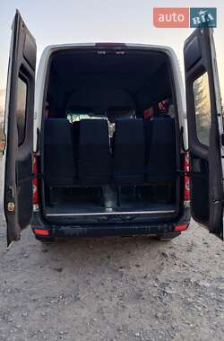 Приміський автобус Volkswagen Crafter 2012 в Підгайцях
