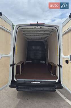 Грузовой фургон Volkswagen Crafter 2021 в 