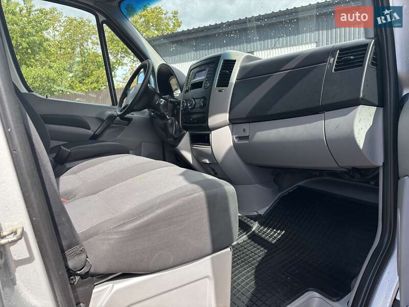 Грузовой фургон Volkswagen Crafter 2016 в Нововолынске
