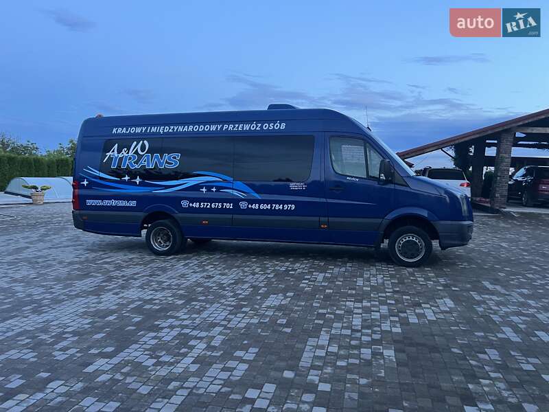 Пригородный автобус Volkswagen Crafter 2010 в 