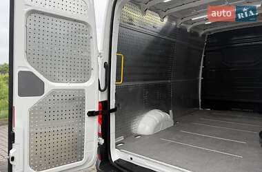 Грузовой фургон Volkswagen Crafter 2020 в 