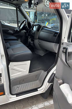 Грузопассажирский фургон Volkswagen Crafter 2012 в 