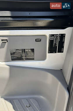 Микроавтобус Volkswagen Crafter 2012 в 