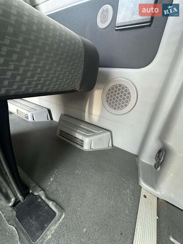 Другие автобусы Volkswagen Crafter 2013 в Черновцах