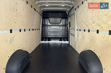 Грузовой фургон Volkswagen Crafter 2021 в 