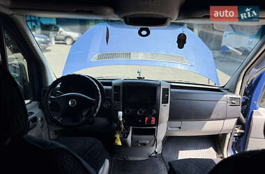 Вантажопасажирський фургон Volkswagen Crafter 2010 в 