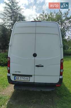 Грузовой фургон Volkswagen Crafter 2012 в 