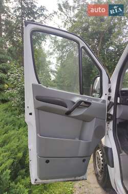 Грузовой фургон Volkswagen Crafter 2012 в 