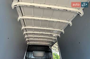 Вантажний фургон Volkswagen Crafter 2023 в 