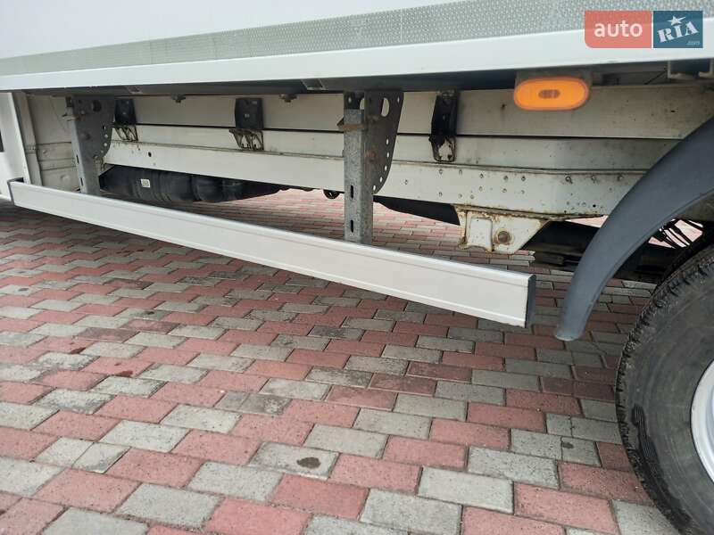 Вантажний фургон Volkswagen Crafter 2012 в Овручі