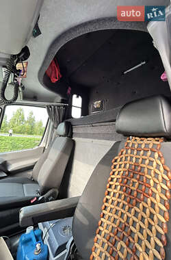 Автовоз Volkswagen Crafter 2012 в 