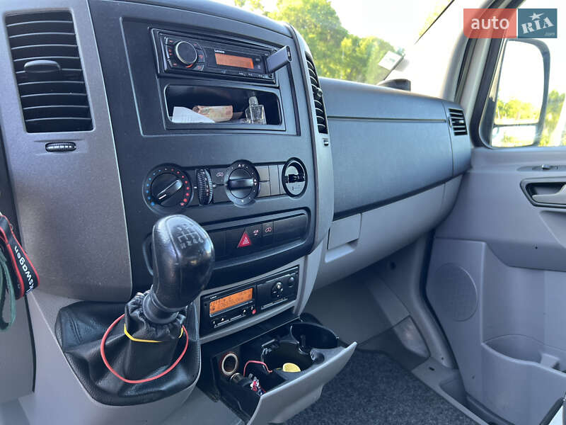 Автовоз Volkswagen Crafter 2011 в Владимире