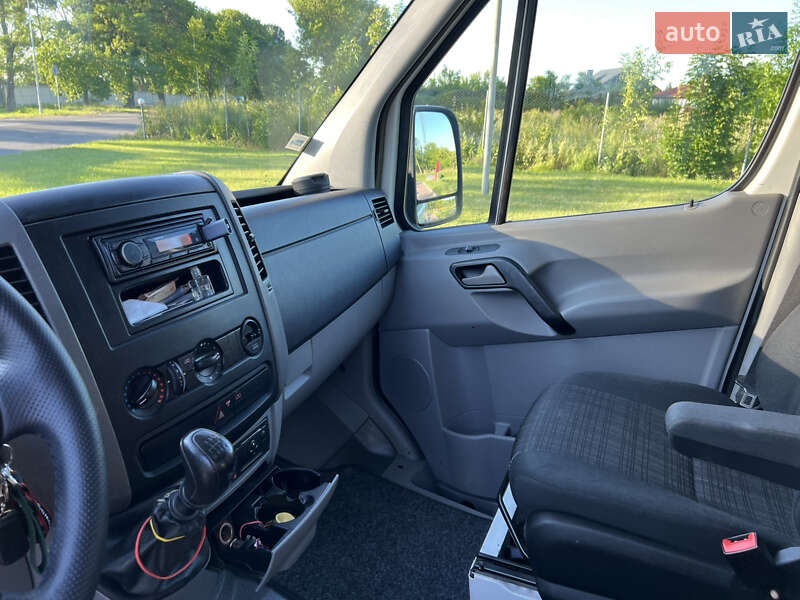 Автовоз Volkswagen Crafter 2011 в Владимире
