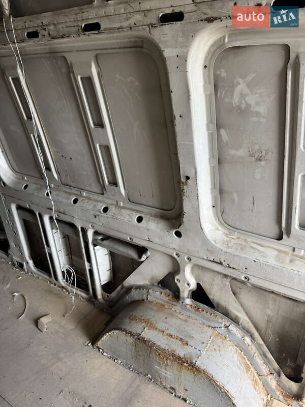 Грузовой фургон Volkswagen Crafter 2007 в Киеве фото 18 Грузовой фургон Volkswagen Crafter 2007 в Киеве