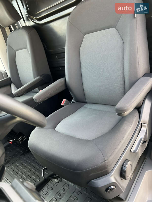 Вантажний фургон Volkswagen Crafter 2021 в Луцьку
