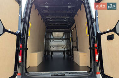 Грузовой фургон Volkswagen Crafter 2022 в 