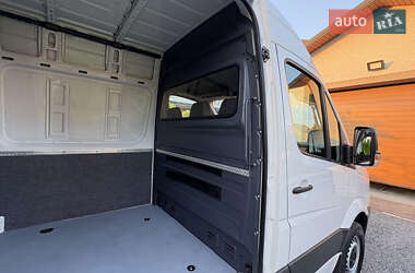 Грузовой фургон Volkswagen Crafter 2016 в 