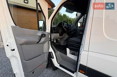 Грузовой фургон Volkswagen Crafter 2016 в 