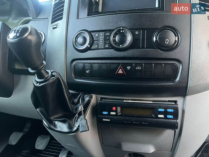 Автовоз Volkswagen Crafter 2013 в Луцке