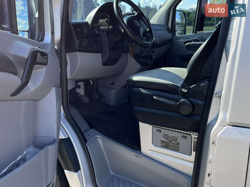 Микроавтобус Volkswagen Crafter 2016 в Киеве