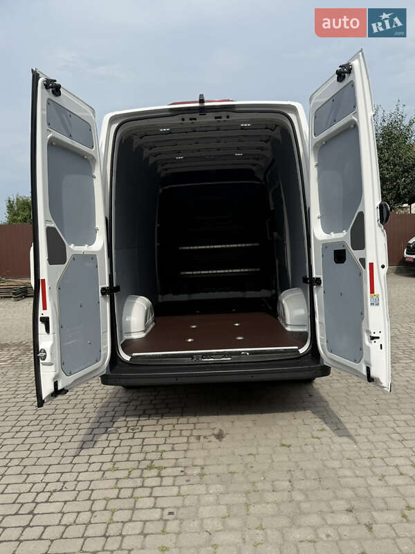 Грузовой фургон Volkswagen Crafter 2021 в Киеве