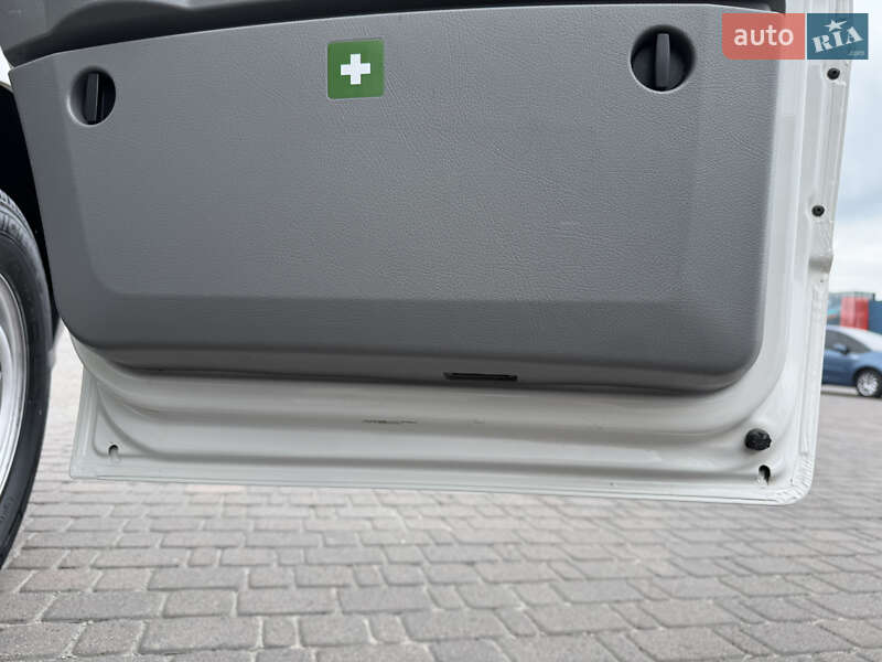 Мікроавтобус Volkswagen Crafter 2015 в Києві
