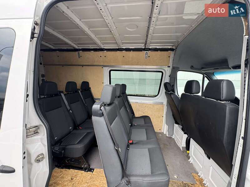 Мікроавтобус Volkswagen Crafter 2015 в Києві
