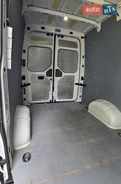 Грузовой фургон Volkswagen Crafter 2021 в 