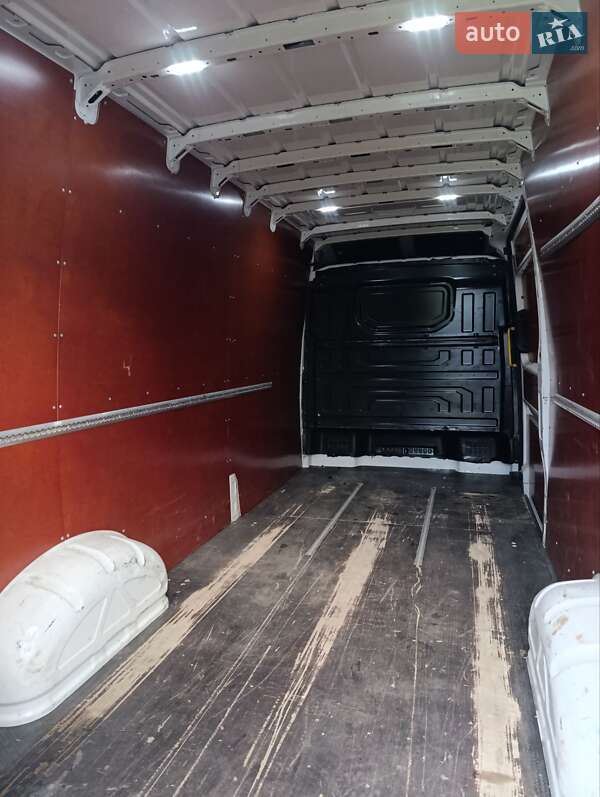 Грузовой фургон Volkswagen Crafter 2019 в Хырове