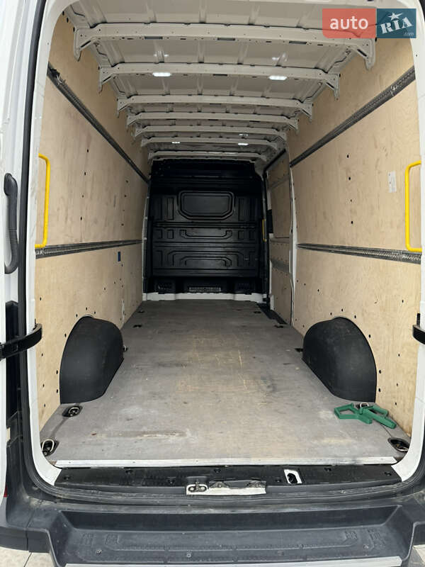 Грузовой фургон Volkswagen Crafter 2019 в Почаеве